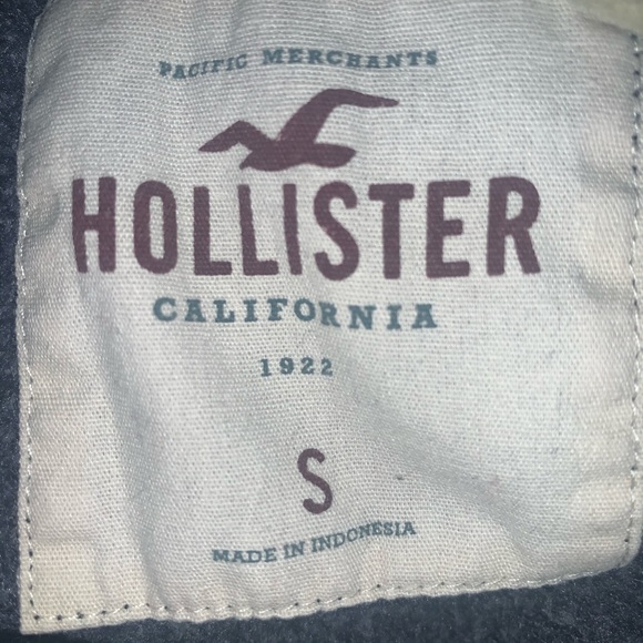 hollister sweatshirt - Picture 2 of 2